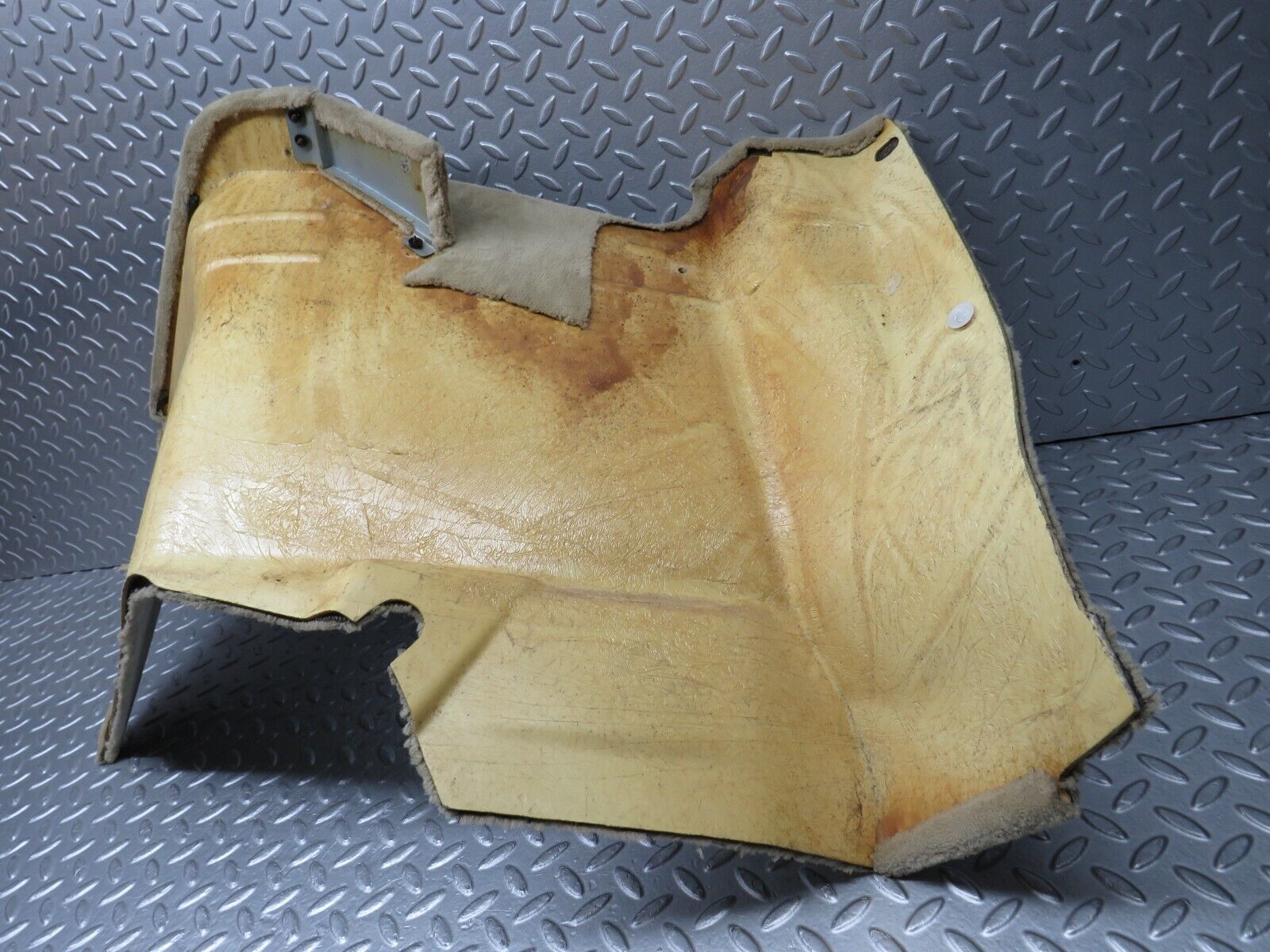 38233 Mercedes-Benz R129 280SL Coupe Rear Right Wall Carpet Beige