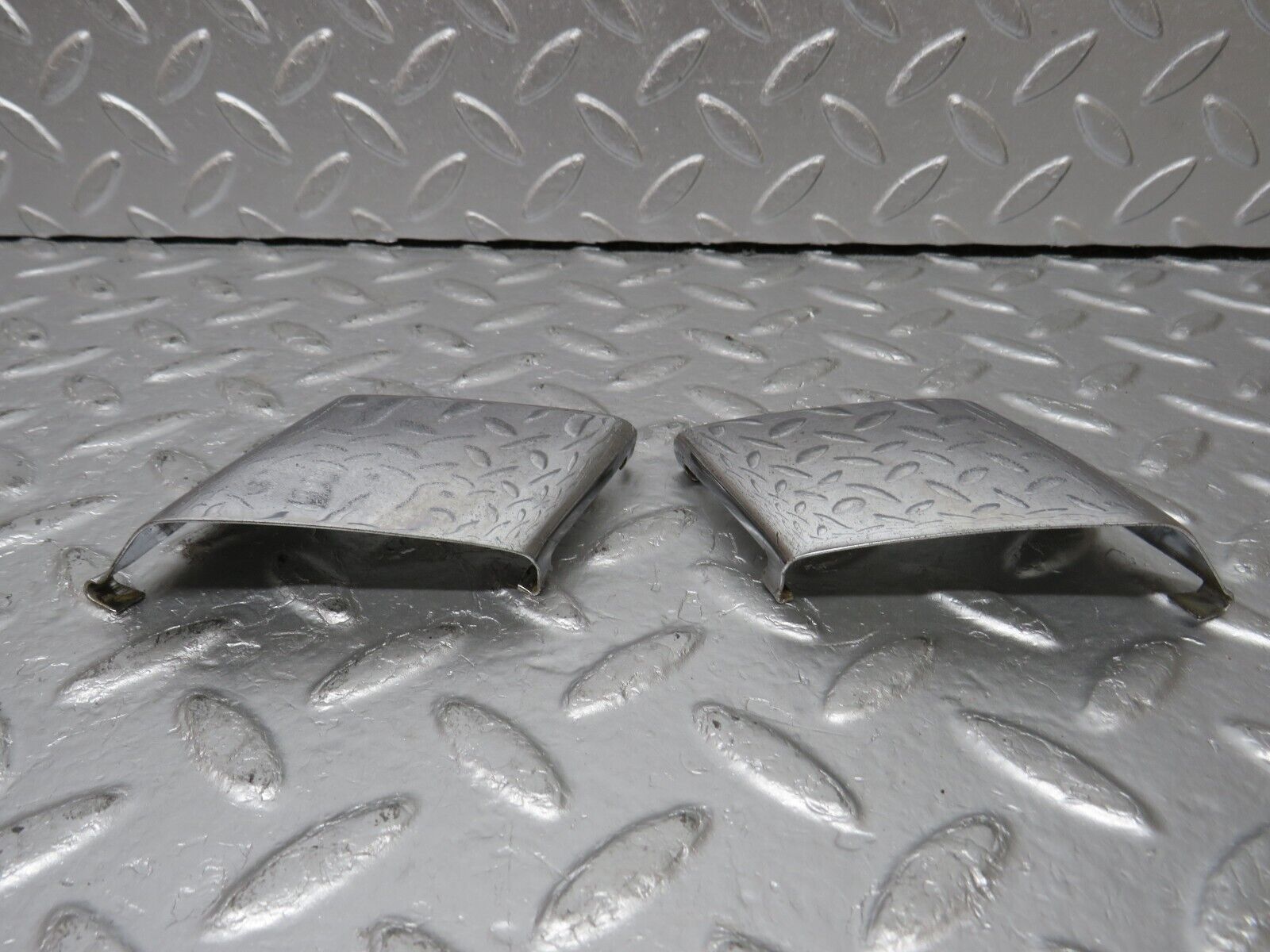 34429 Mercedes-Benz C126 380SEC Coupe Front Bumper Cover Chrome Pair