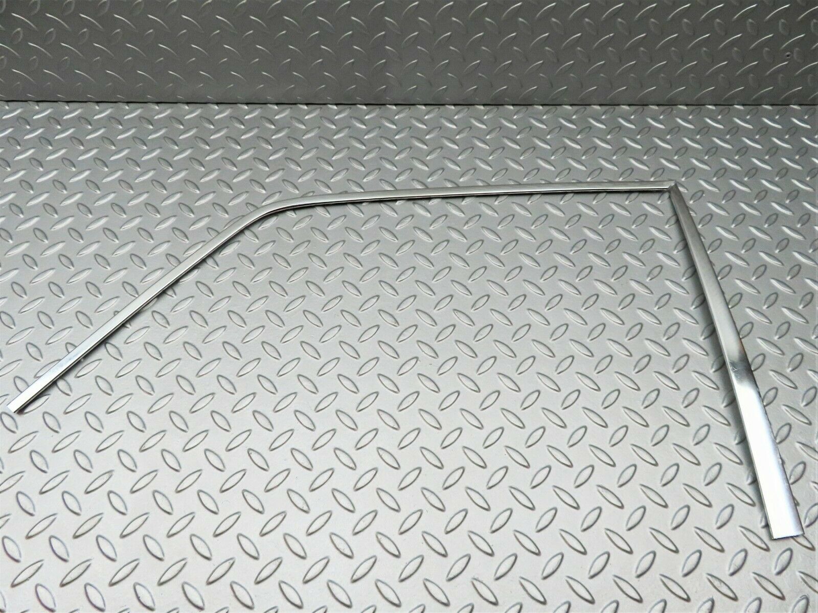 3739 Mercedes-Benz S123 200T Wagon Door Chrome Window Frame Front Left