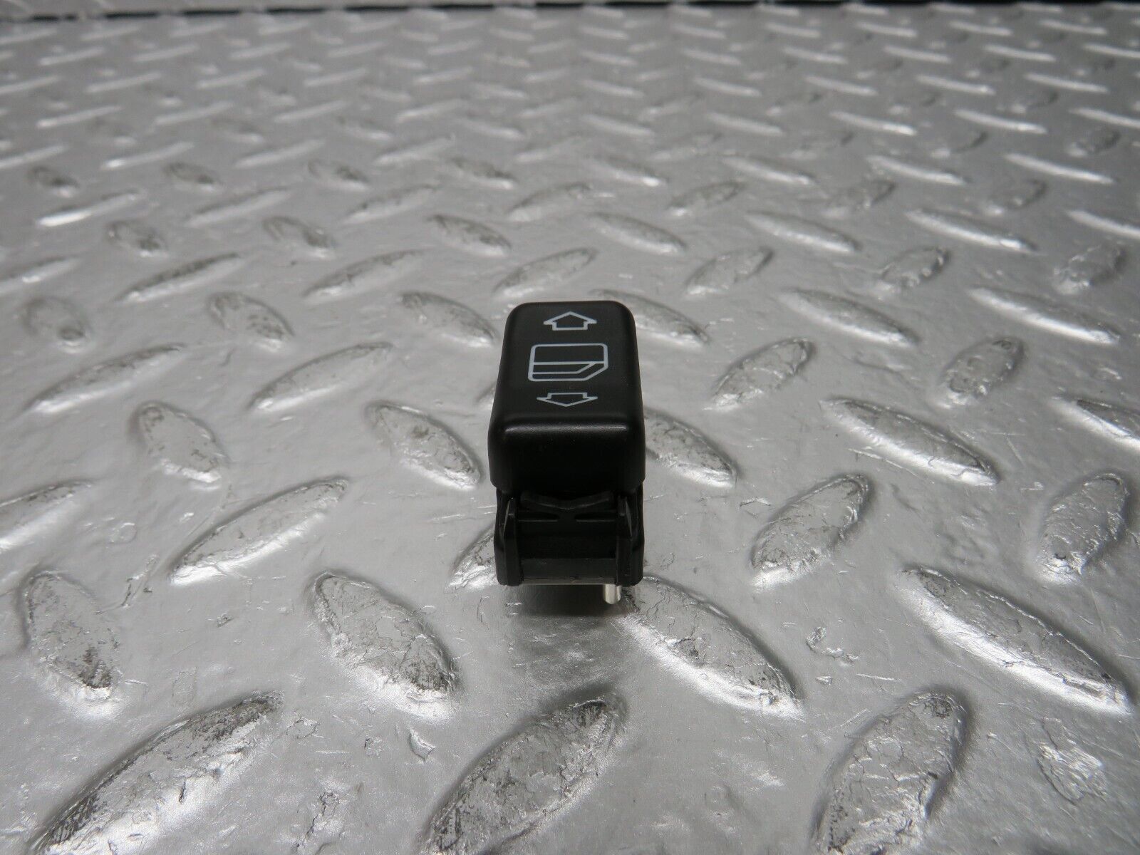 30520 Mercedes-Benz W124 230E Electric Window Switch Left Side 1248209310