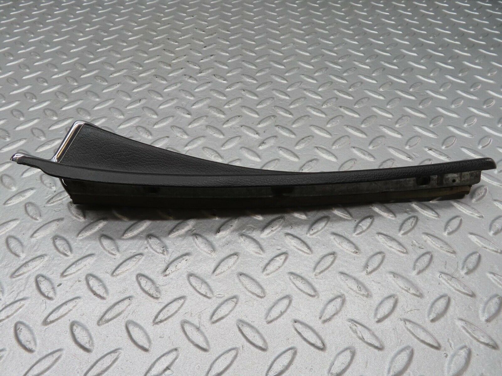 14222 Mercedes-Benz W116 350SE Front Right Door Trim Interior Black