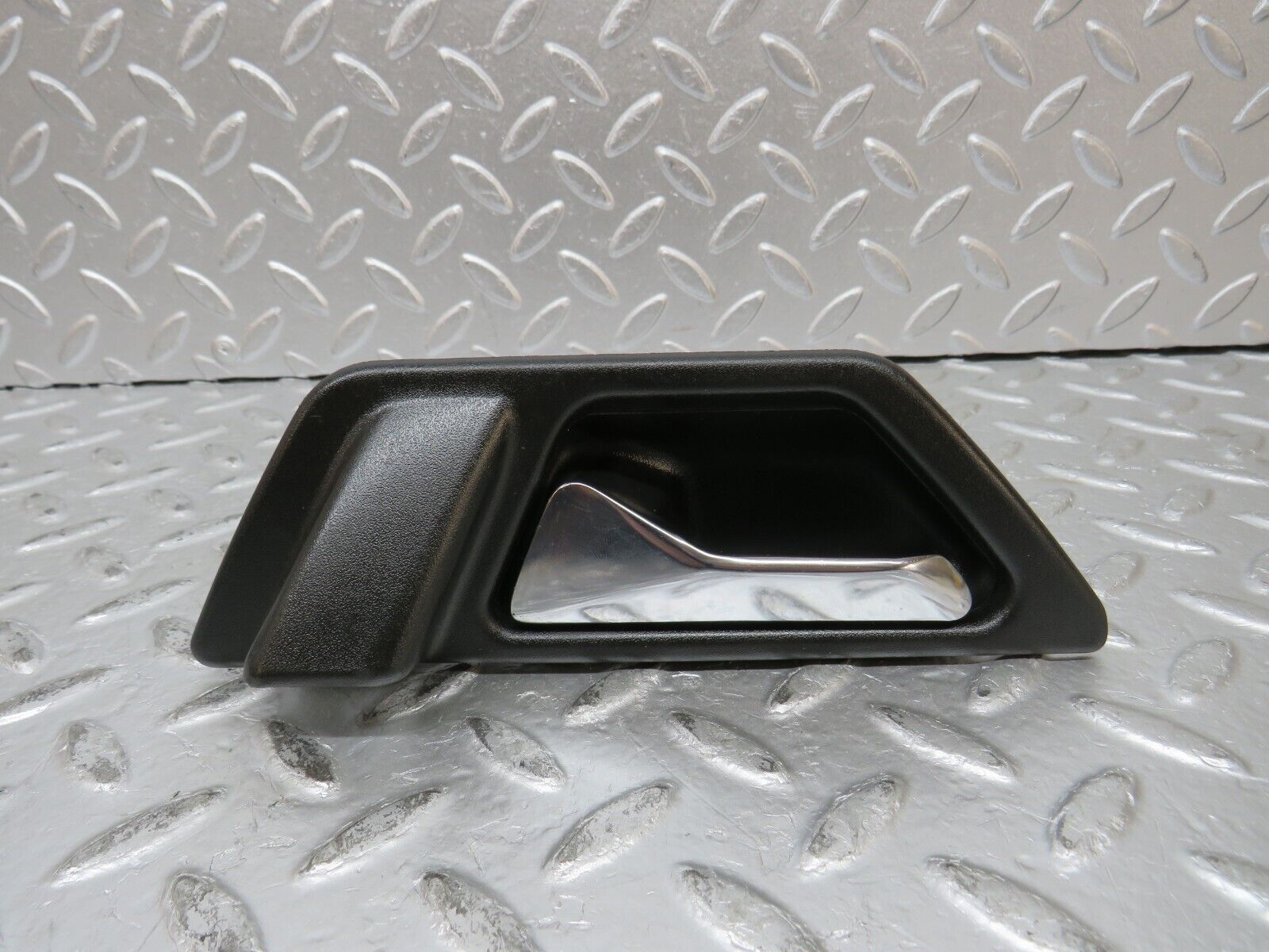 31891 Mercedes-Benz W124 Interior Door Handle Left Side 1247600161