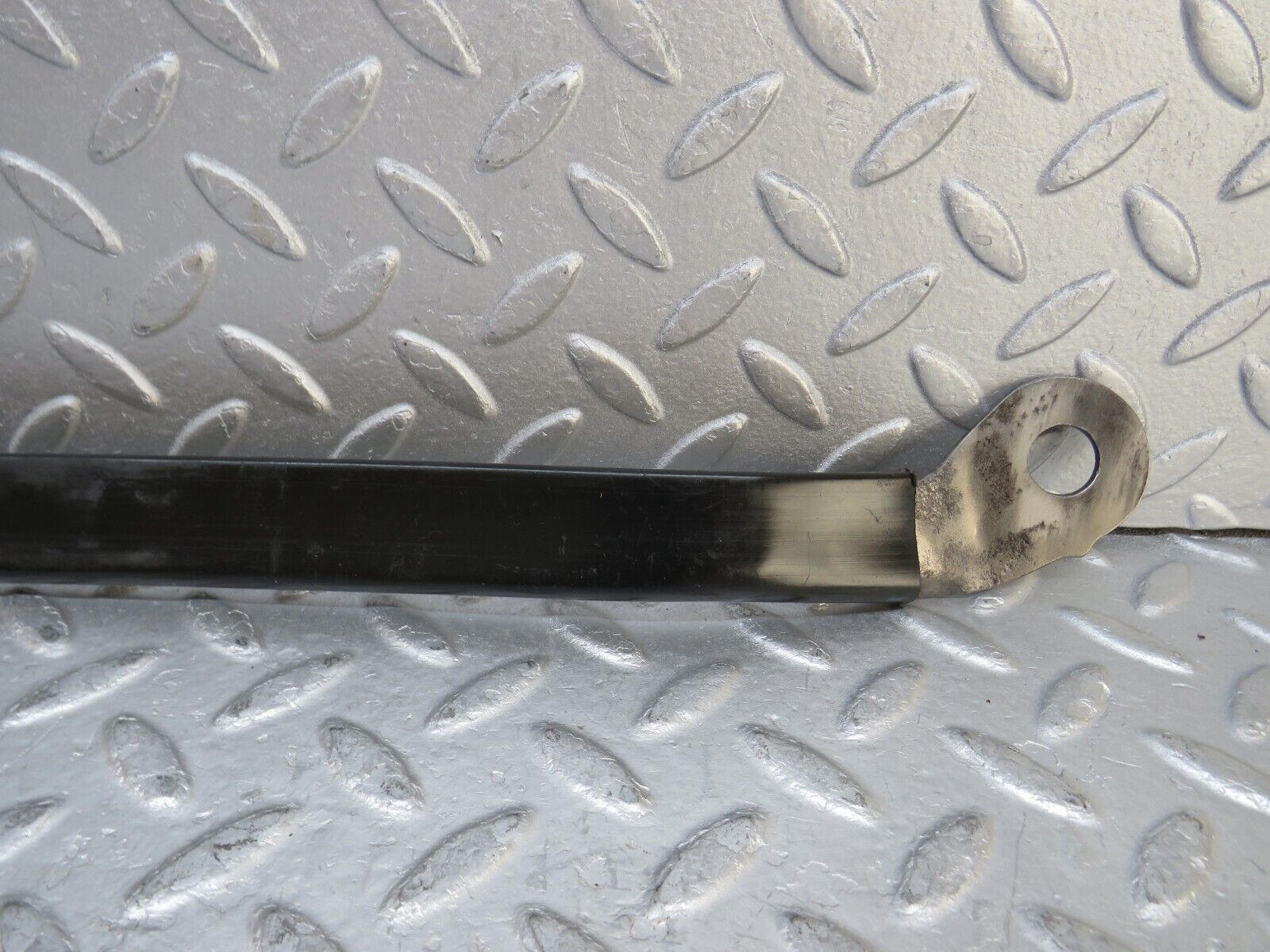 37096 Mercedes-Benz C126 420SEC Coupe Seat Belt Runner Right Side