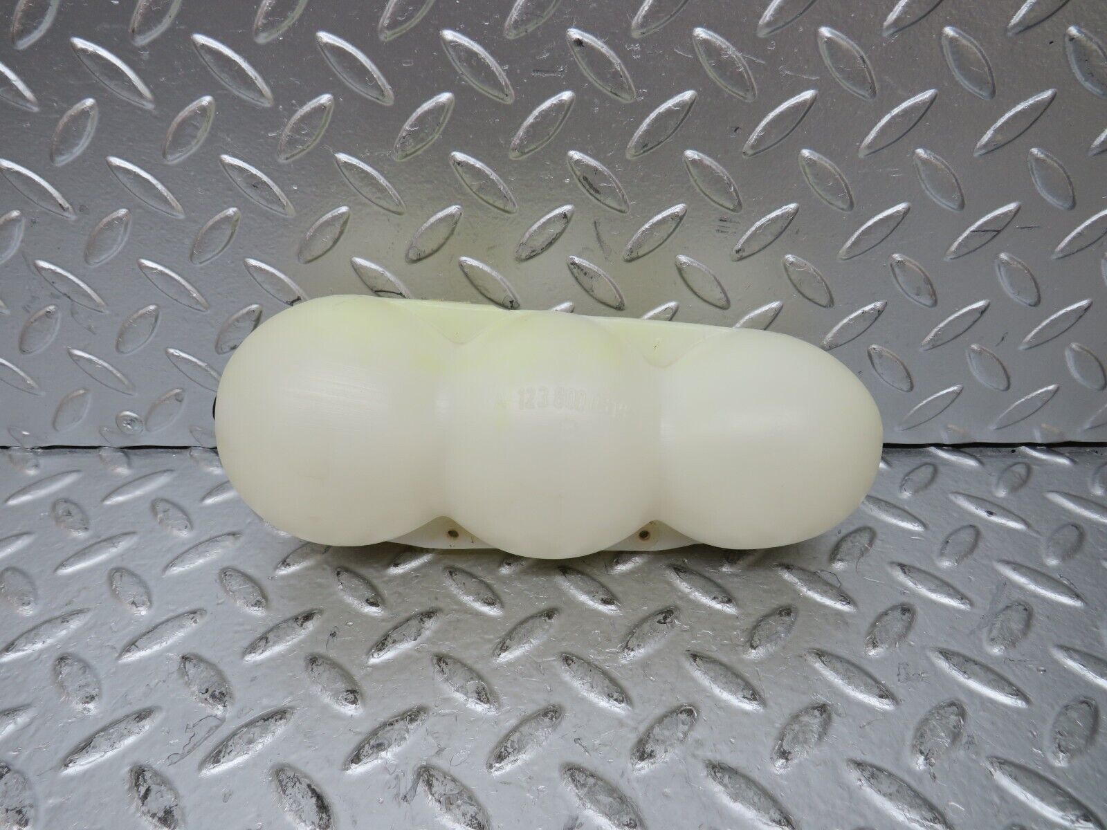 26195 Mercedes-Benz W116 450SE Vacuum Reservoir Tank 1238000319