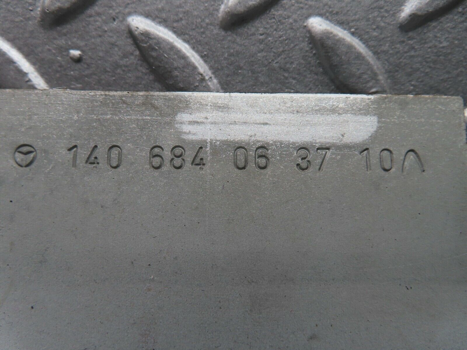 19604 Mercedes-Benz C140 CL420 Coupe Front Left Foot Rest 1406840637