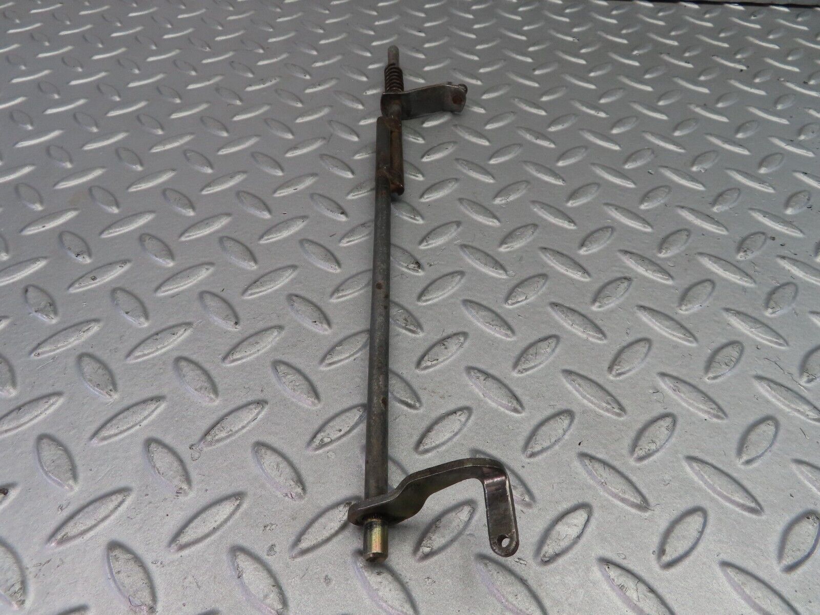 35827 Mercedes-Benz W116 450SE Throttle Linkage