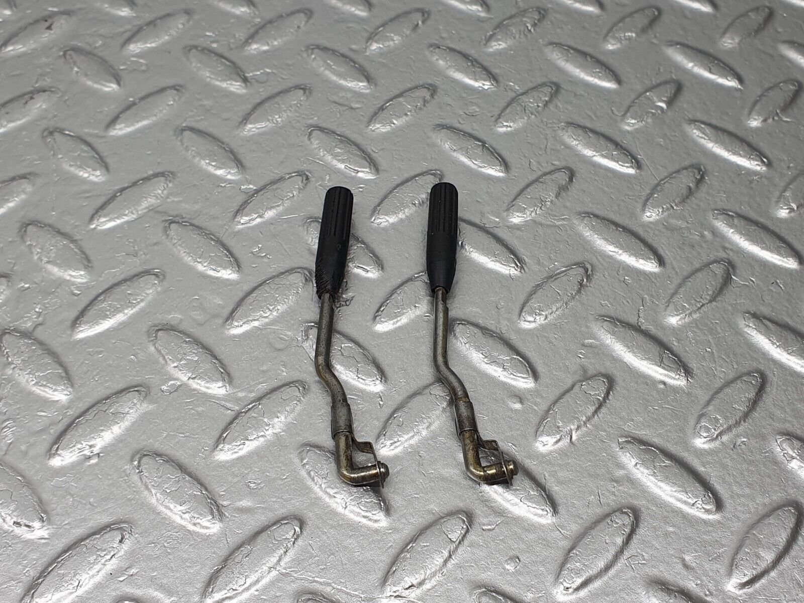 41294 Mercedes-Benz W126 300SE Front Door Lock Knob Pair