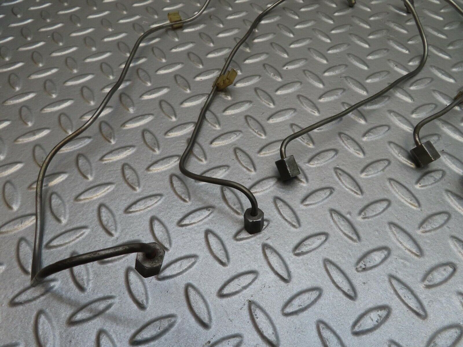 14388 Mercedes-Benz W116 350SE Fuel Line Hose Set