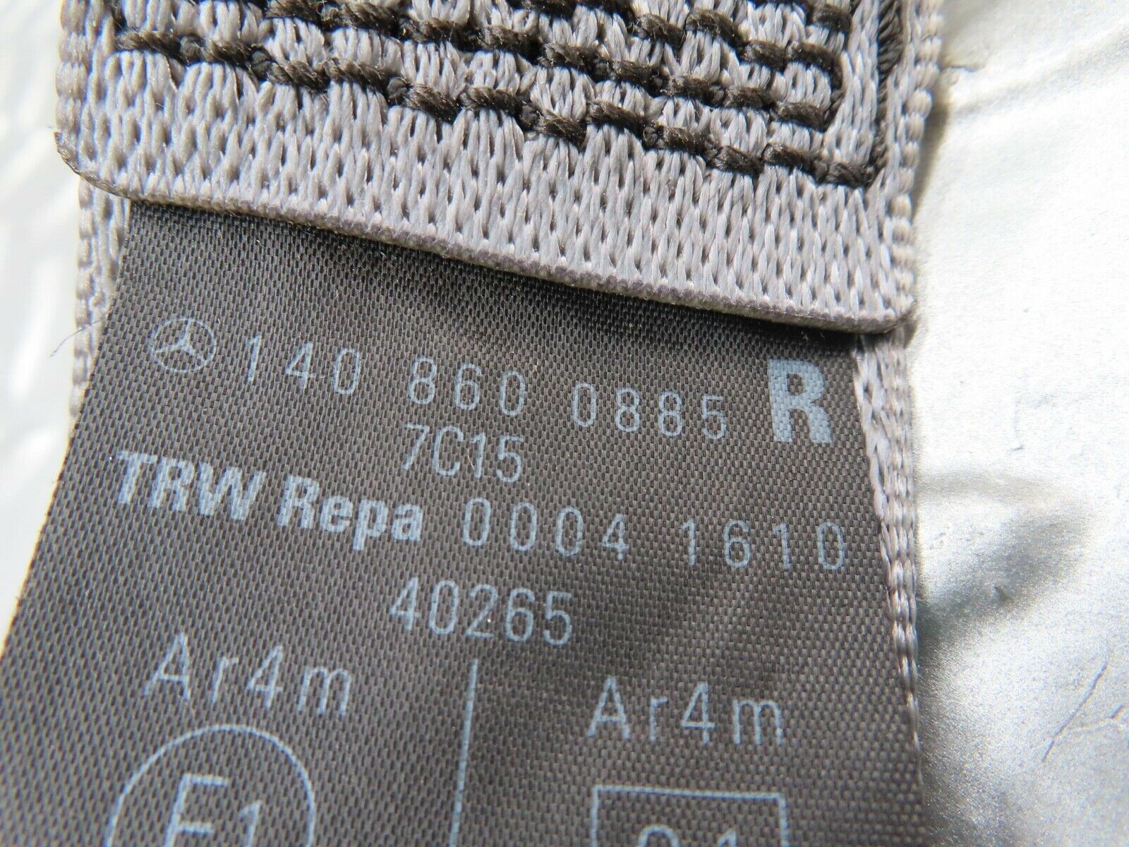 15160 Mercedes-Benz W140 S320 Rear Right Seat Belt 1408600885