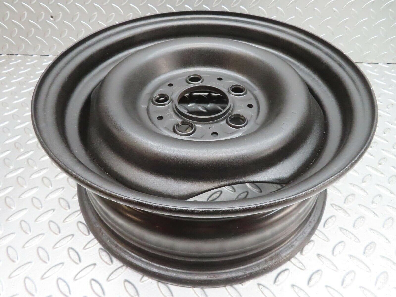 13764 Mercedes-Benz Steel Wheel 5.5Jx14H2 ET30 5x112 1234000302