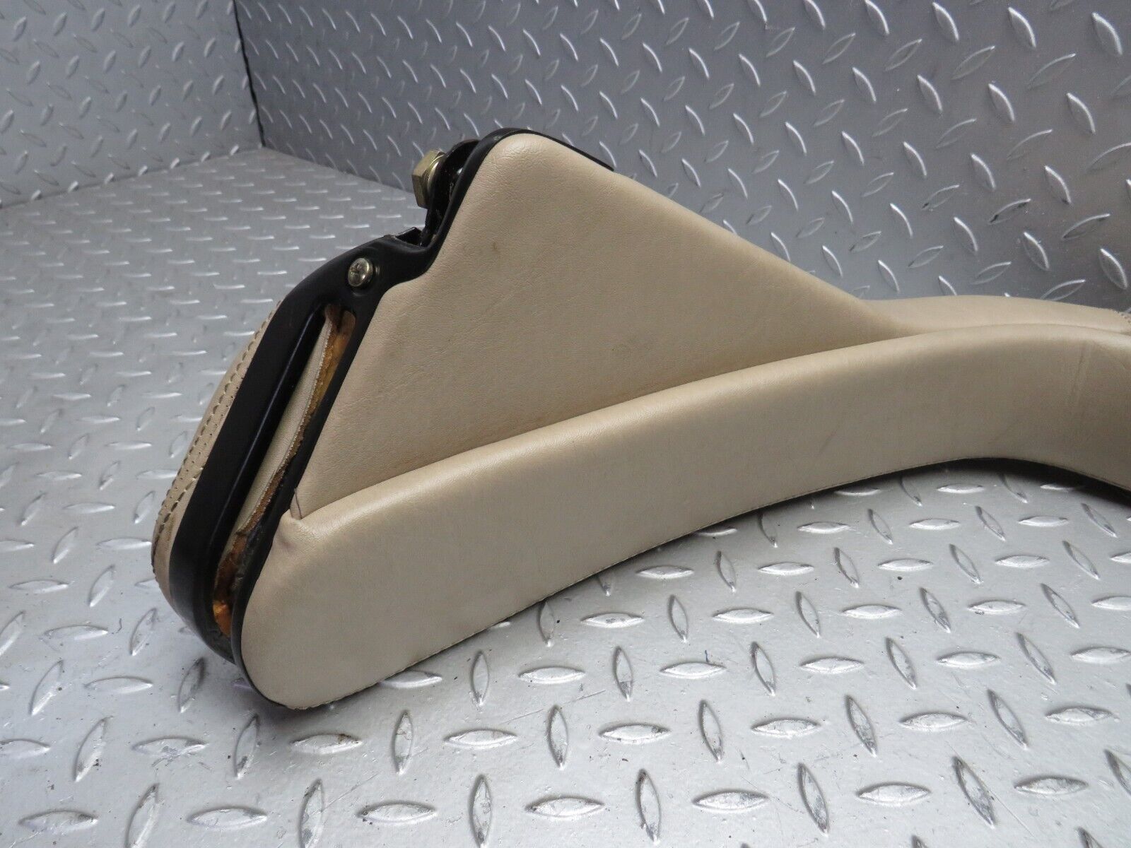38618 Mercedes-Benz R129 280SL Coupe Roll Over Bar Beige