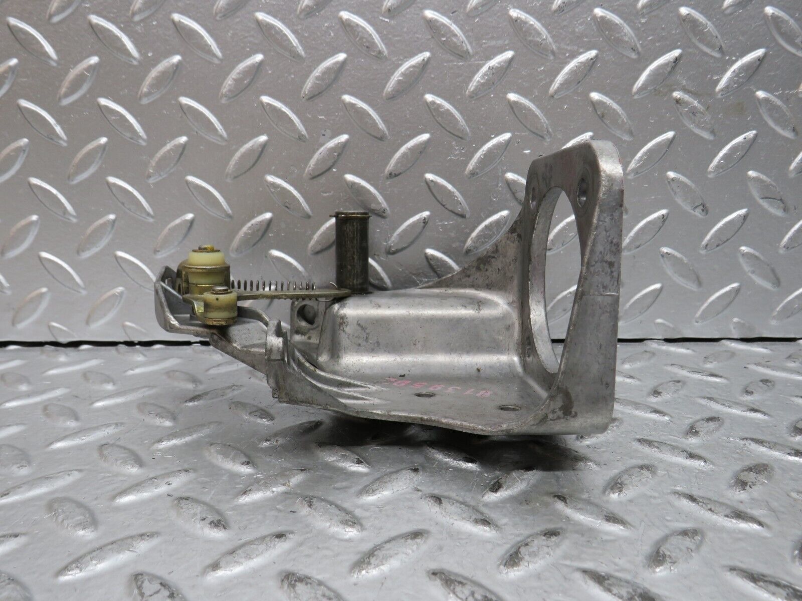 29030 Mercedes-Benz C124 320CE Coupe Brake Pedal Bracket 1242900919