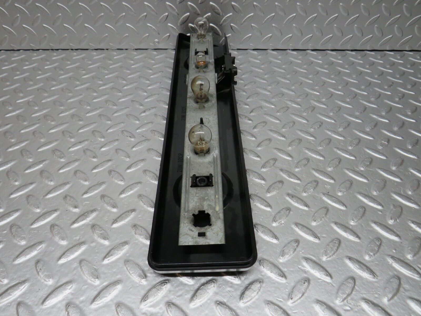 31052 Mercedes-Benz W123 200D Tail Light Bulb Holder Right Side 22064R