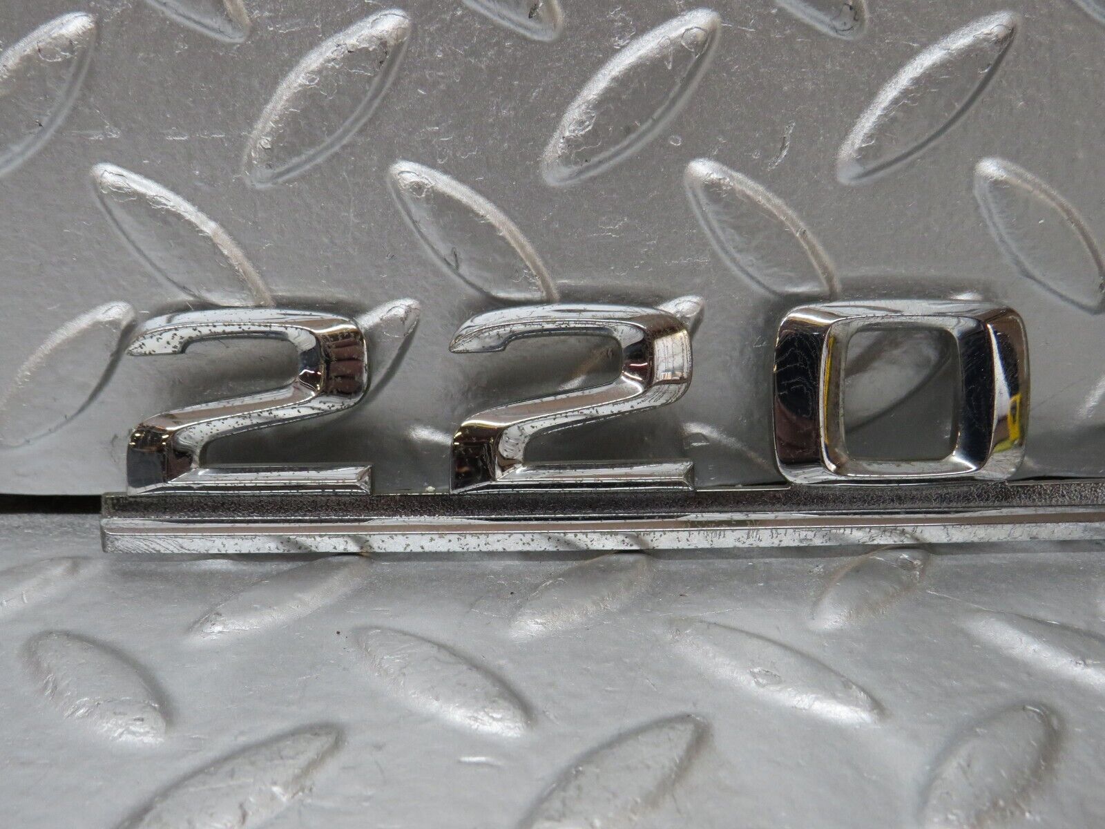 31269 Mercedes-Benz S124 220TE Wagon Trunk Badge Emblem 1248174415