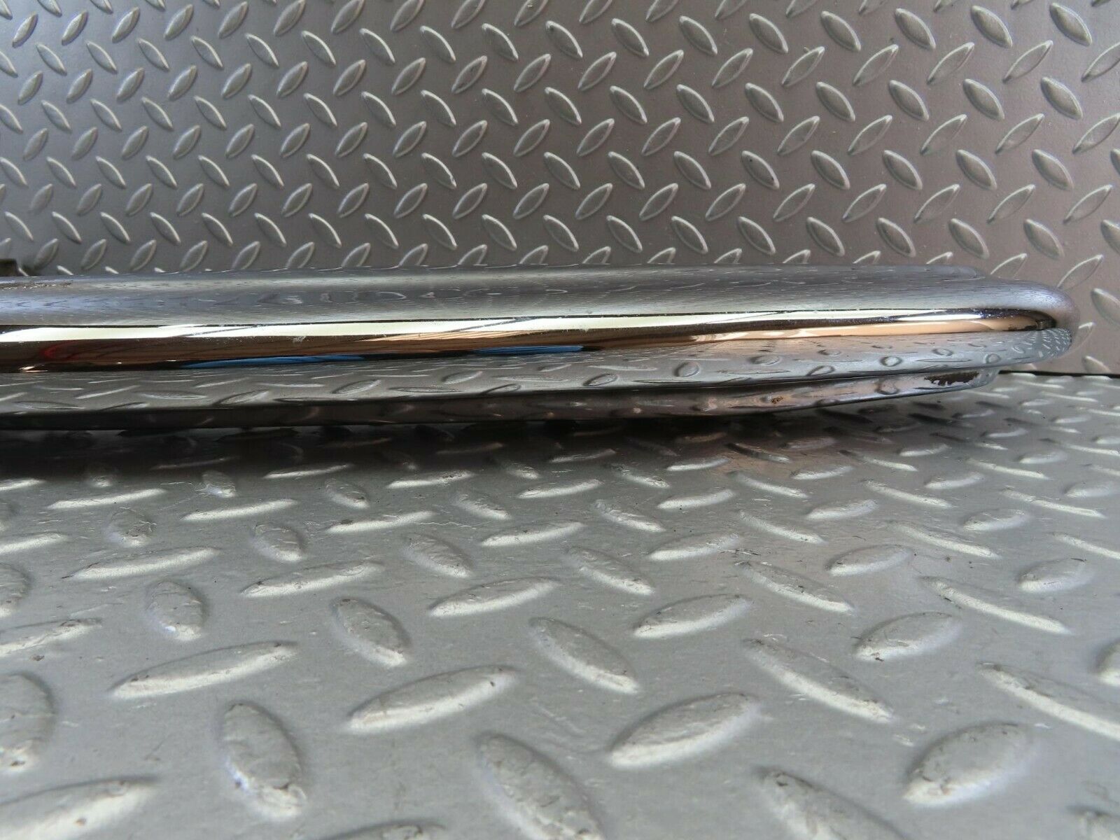 10607 Mercedes-Benz W108 Front Right Upper Bumper Corner