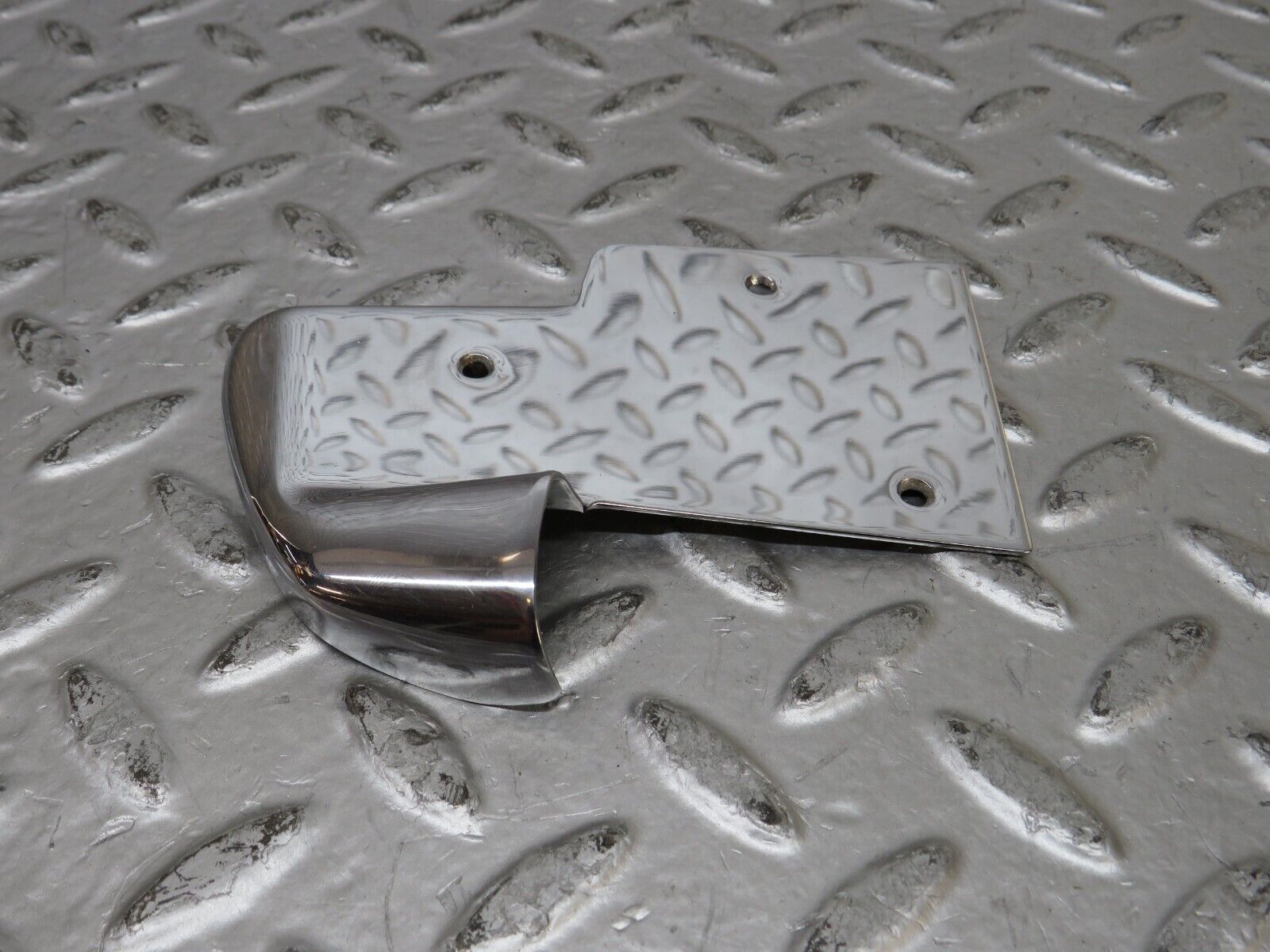 26491 Mercedes-Benz C124 220CE Coupe B Pillar Chrome Cover Plate Left Side