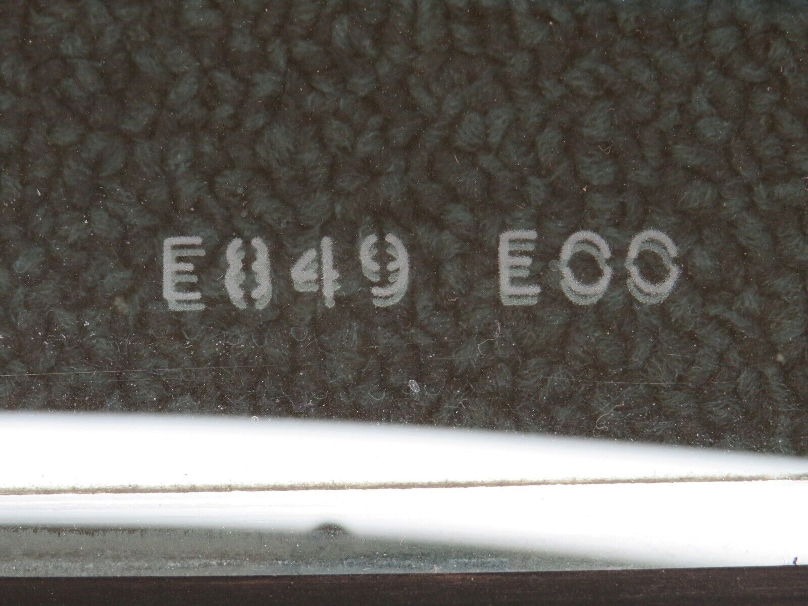 33828 Mercedes-Benz W201 190E 2.0L Rear Left Quarter Window Glass 2017350524