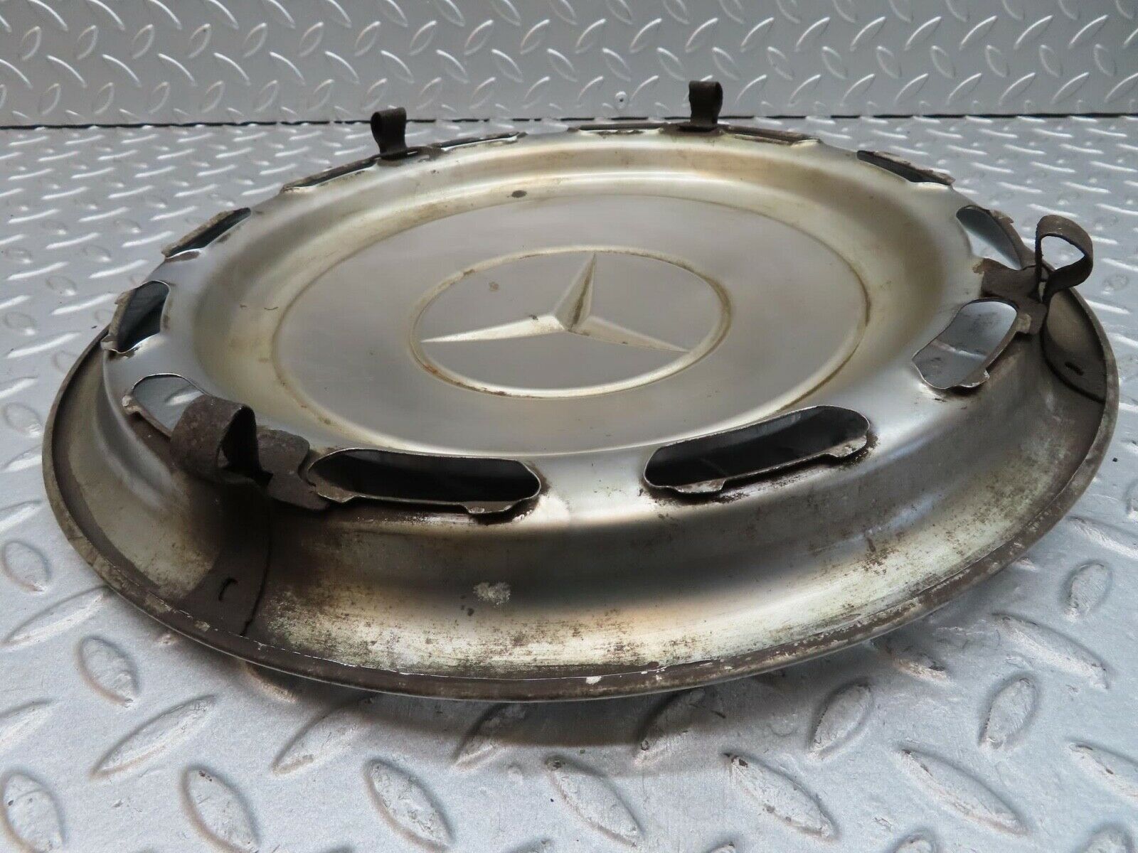 12403 Mercedes-Benz W108 280SE 3.5 Vintage Wheel Trim Hub Cap 14