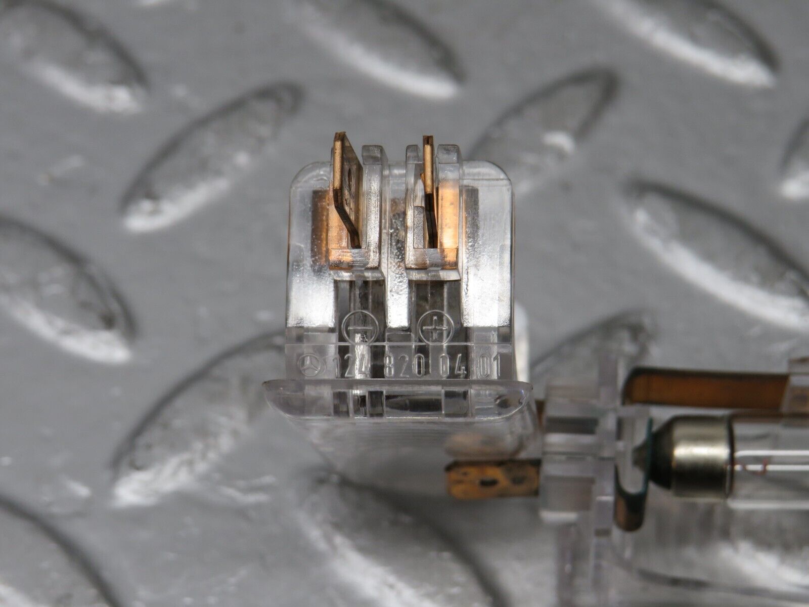 38427 Mercedes-Benz R129 280SL Coupe Under Dash Footwell Light