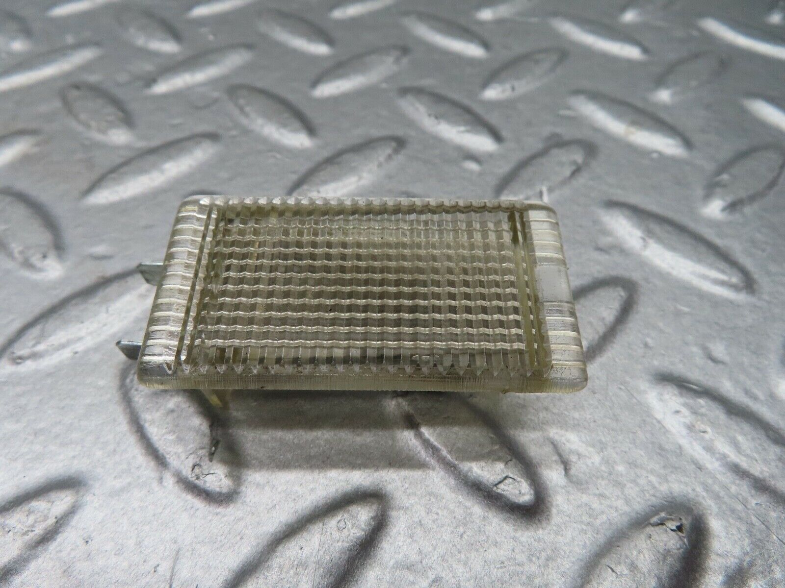 18091 Mercedes-Benz W123 200 Glove Box Light