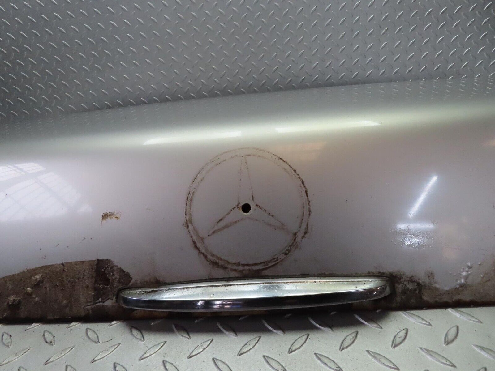 12627 Mercedes-Benz W108 280SE 3.5 Boot Lid Trunk Door