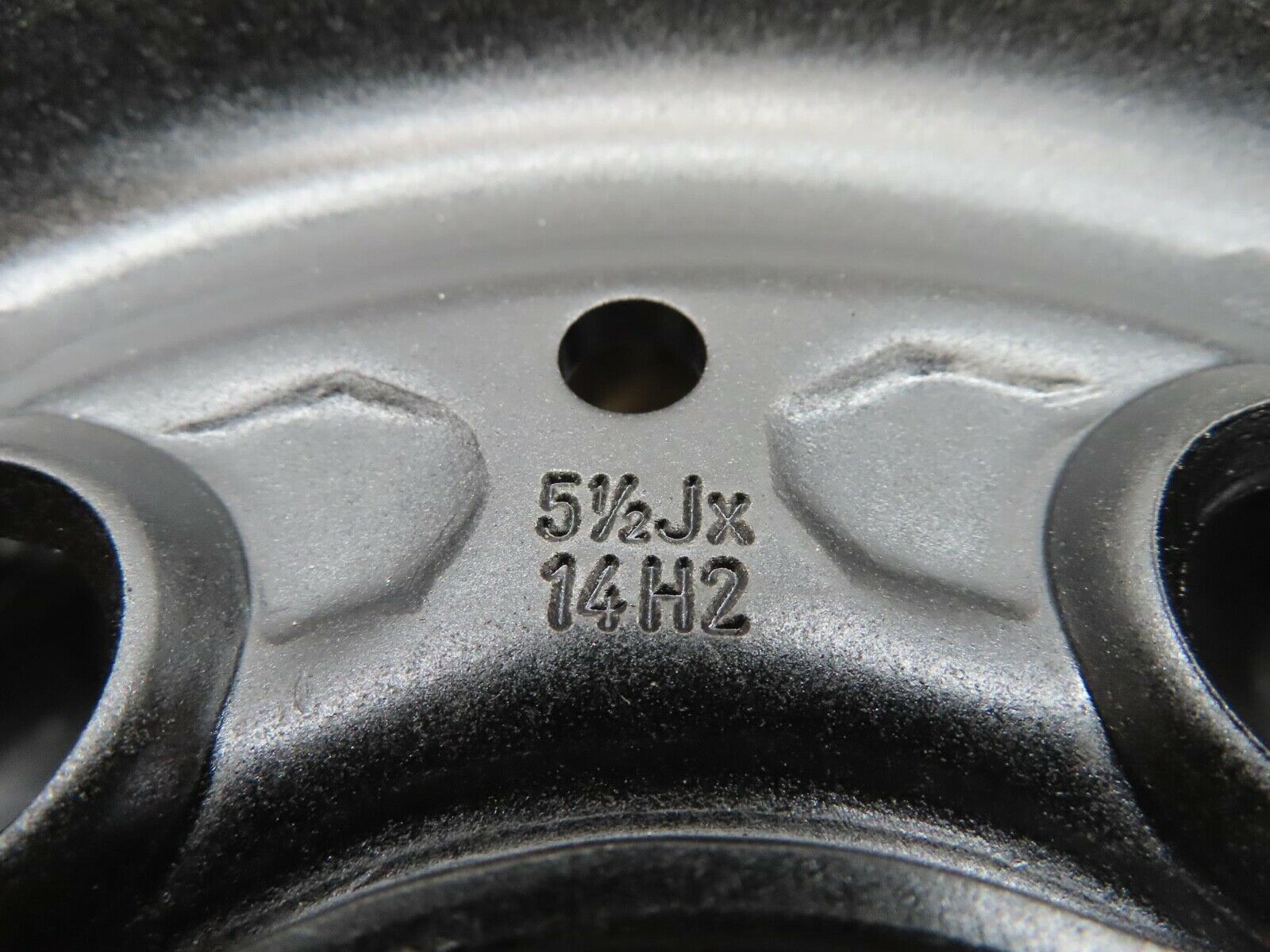 13235 Mercedes-Benz Steel Wheel 5.5Jx14H2 ET30 5x112 1234000302