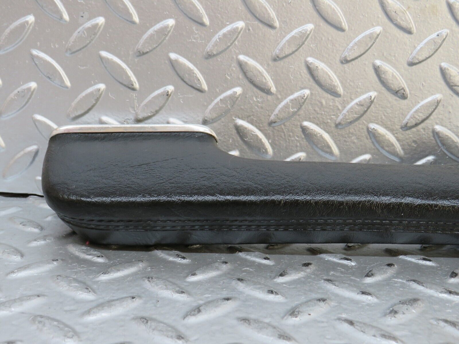 28260 Mercedes-Benz S123 240D Wagon Interior Door Handle Front Left Black