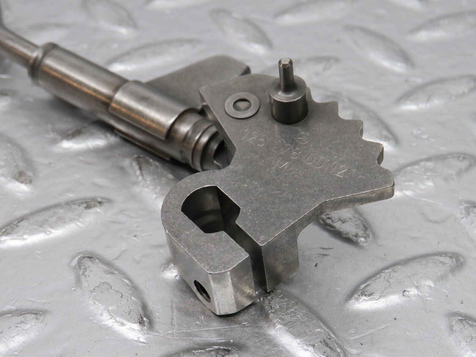 30954 Mercedes-Benz W124 230E A. Gearbox Parking Gear Linkage 722.408 12627800