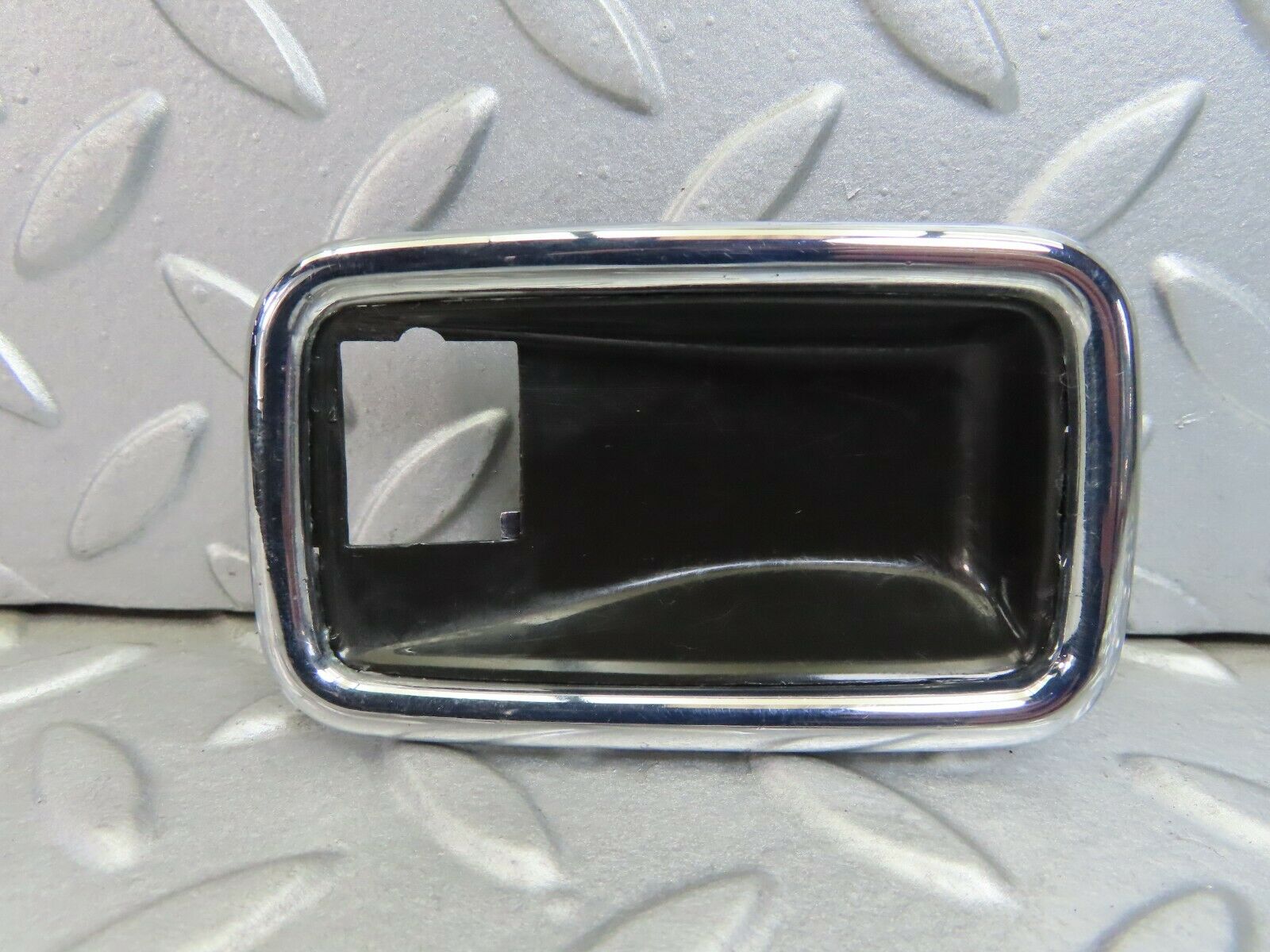 7903 Mercedes-Benz W115 220D Chrome Door Handle Surround Right 1087660611
