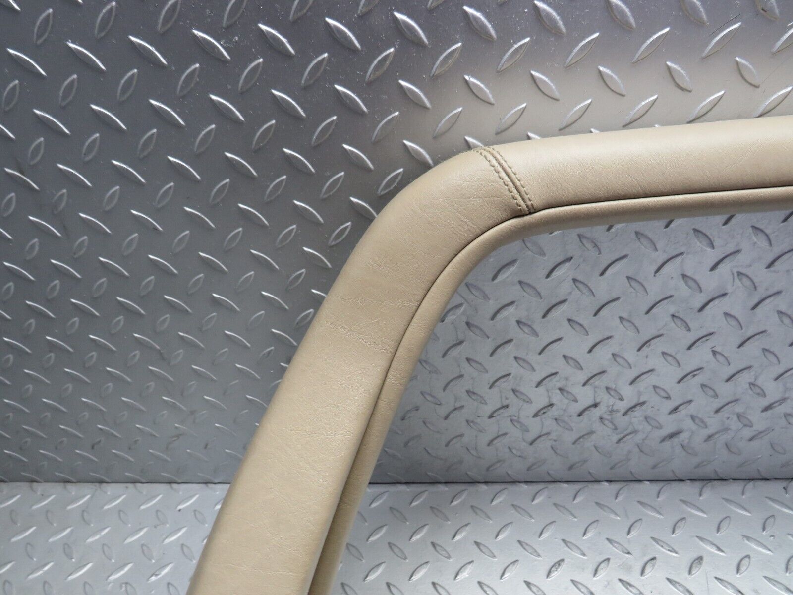 38618 Mercedes-Benz R129 280SL Coupe Roll Over Bar Beige