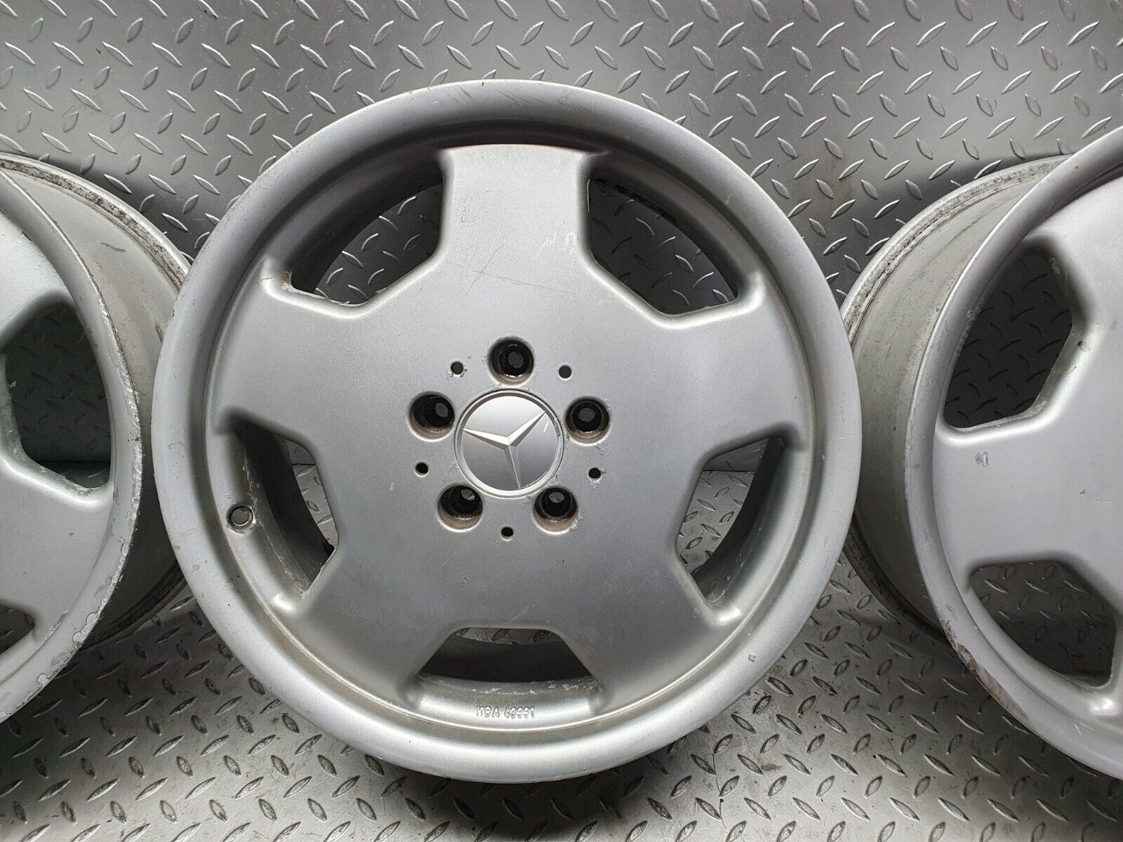 40863 Mercedes-Benz Alloy Wheel Set 7.5Jx17H2 ET35 KBA43991
