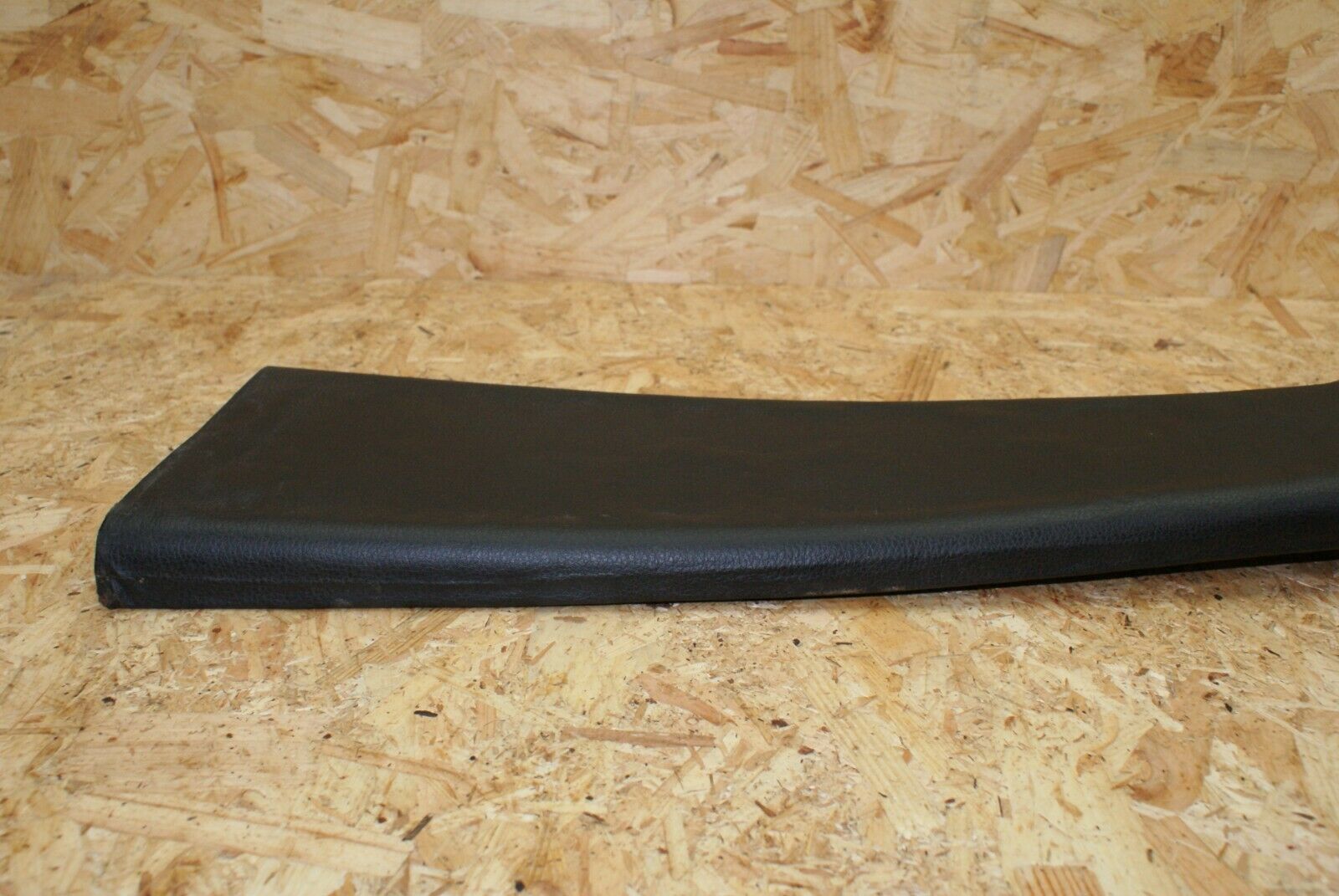 2286 Mercedes-Benz W123 280E B Pillar Trim Panel Right Side Black