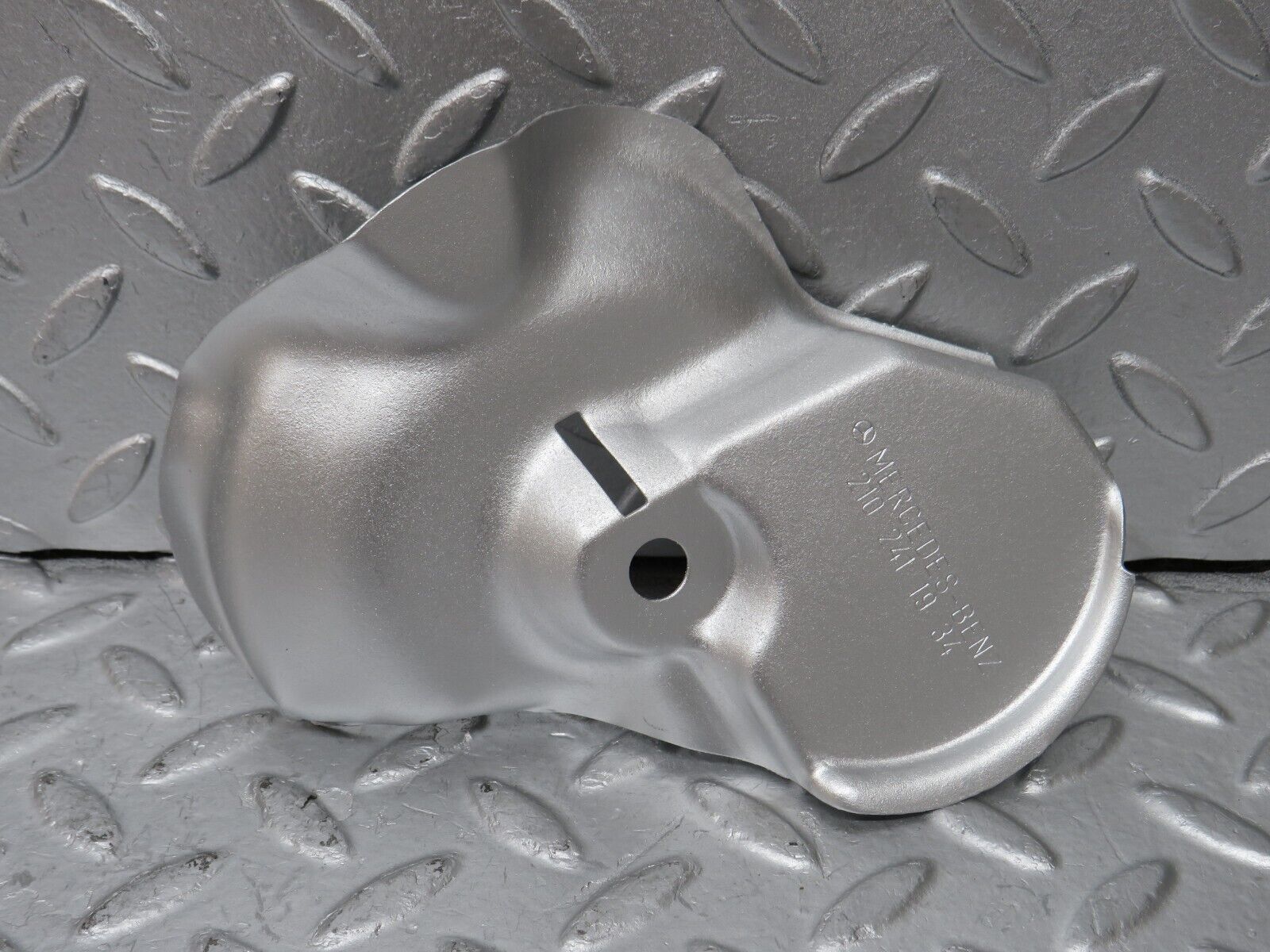 35034 Mercedes-Benz W210 320E Engine Mount Bracket Heat Shield Right 210241193