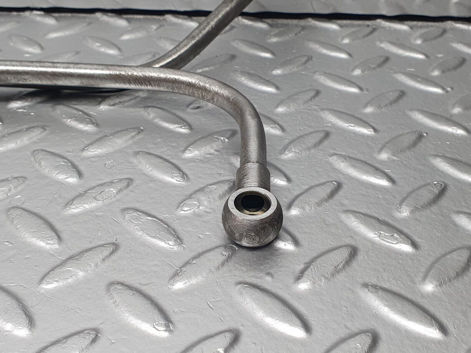 40741 Mercedes-Benz W123 300D Gearbox Oil Pipe