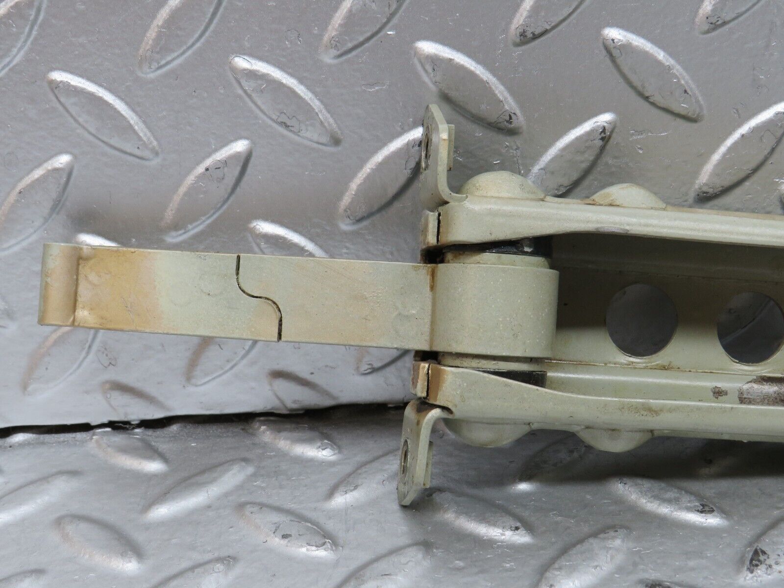 28508 Mercedes-Benz S123 240D Wagon Door Safety Check Strap