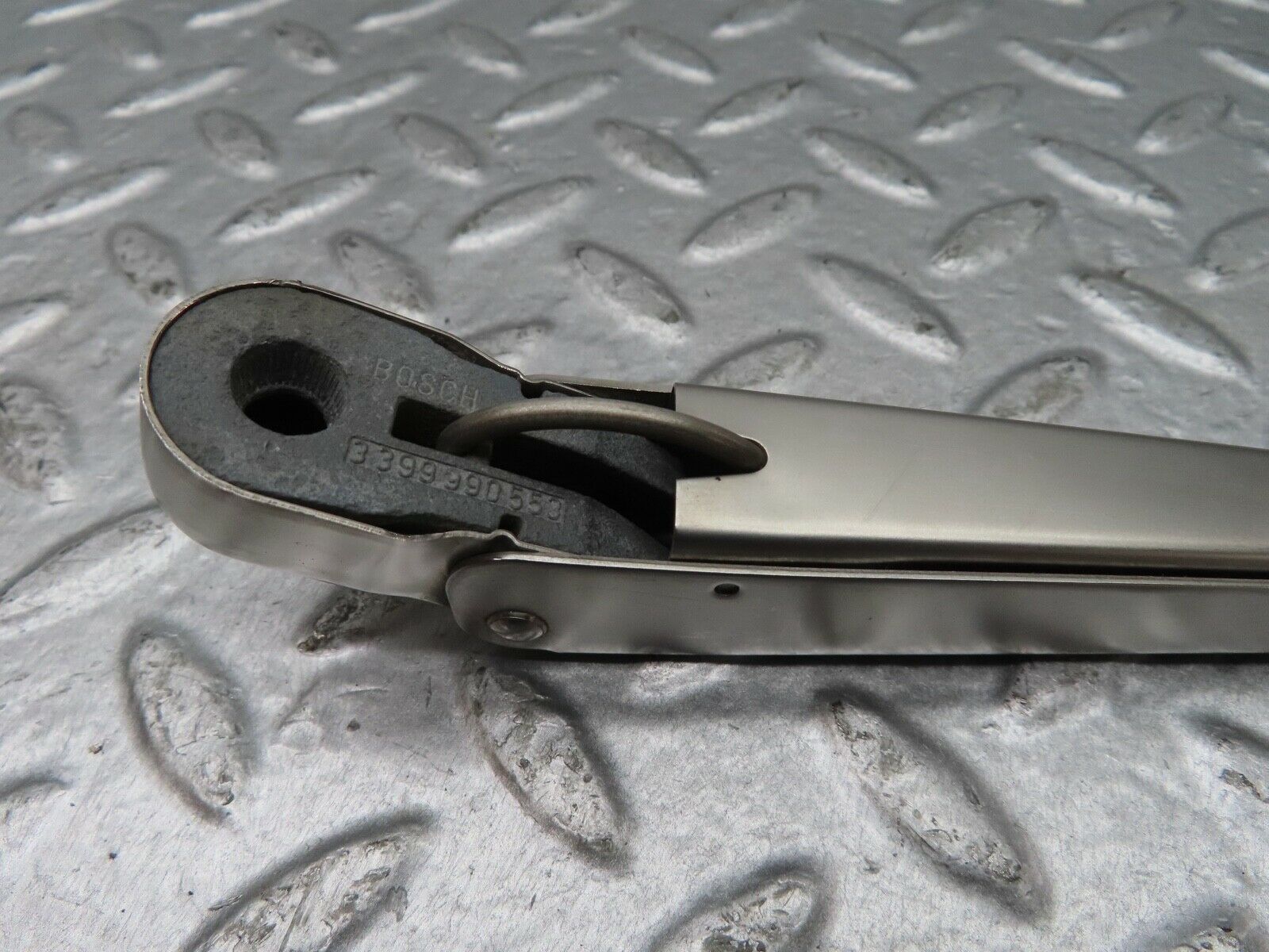 18275 Mercedes-Benz W111 220SE Coupe Wiper Arm Bosch Left Side 3399990553