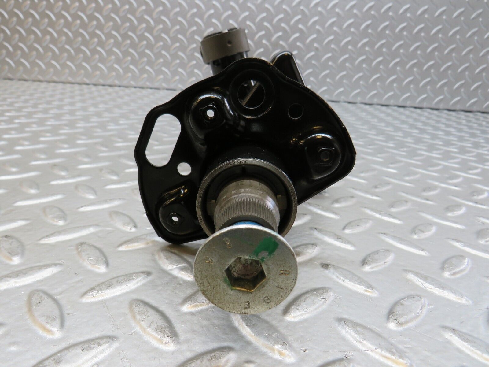 27781 Mercedes-Benz S124 300TE Wagon Steering Column