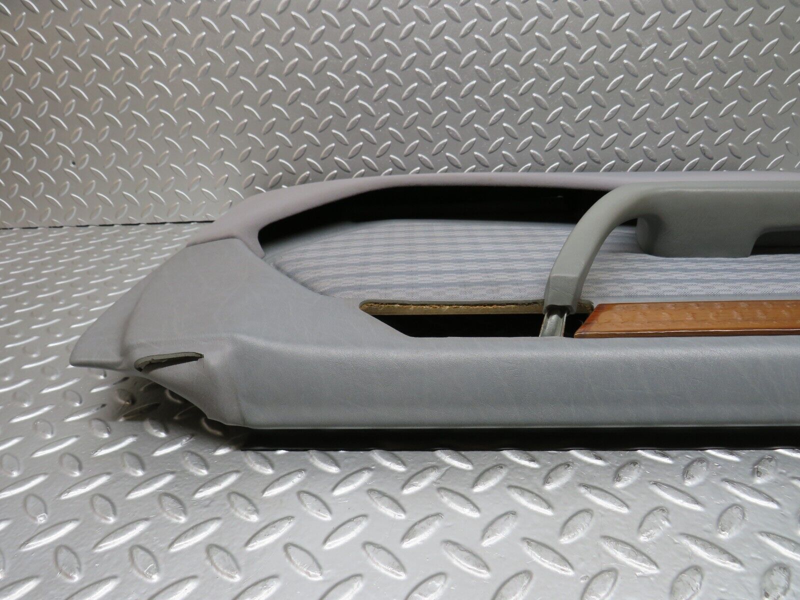 30240 Mercedes-Benz W124 230E Front Left Door Card Grey 1247271370