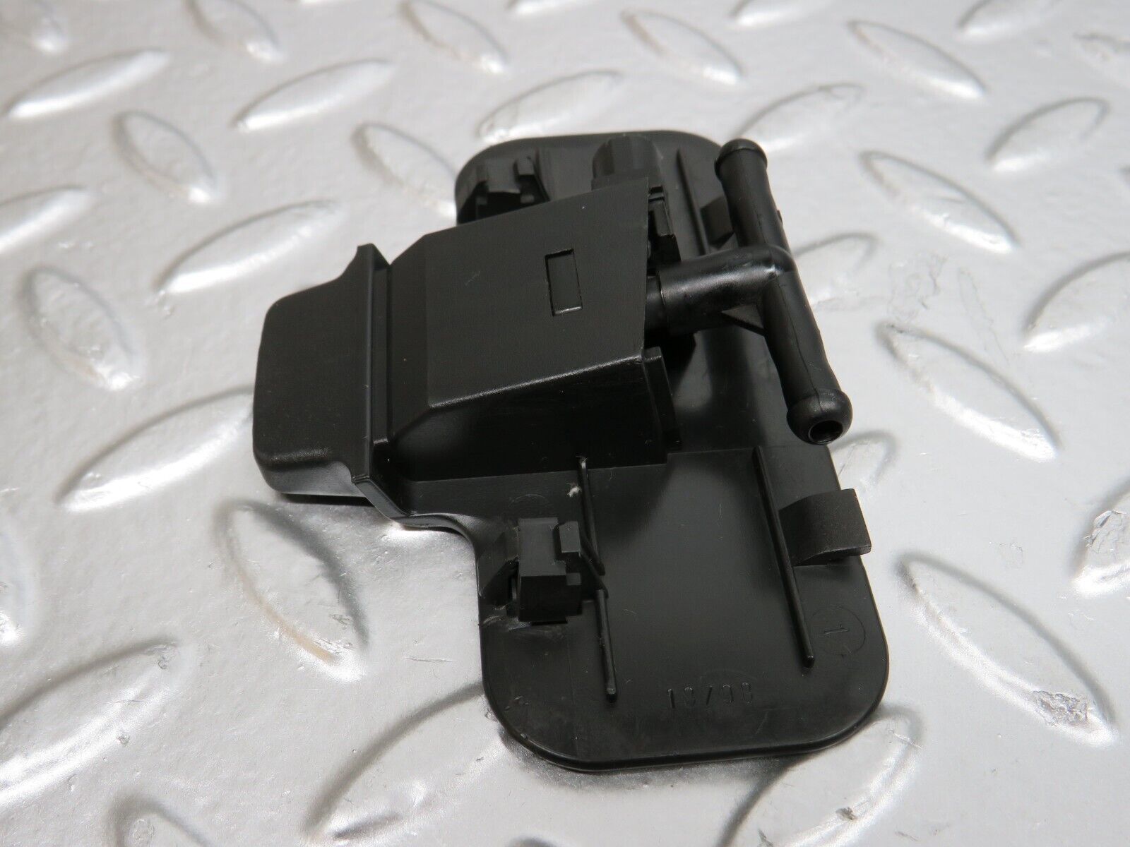 24633 Mercedes-Benz W140 S320 Front Heated Windscreen Washer Nozzle 1408601047