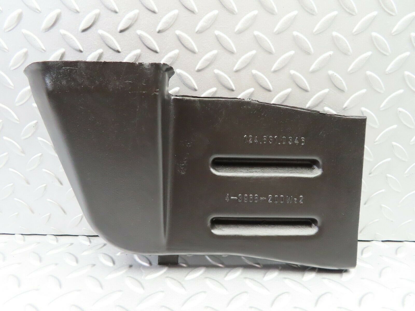 6497 Mercedes-Benz S124 E220 Wagon Ventilation Air Duct Left Side 1248310346