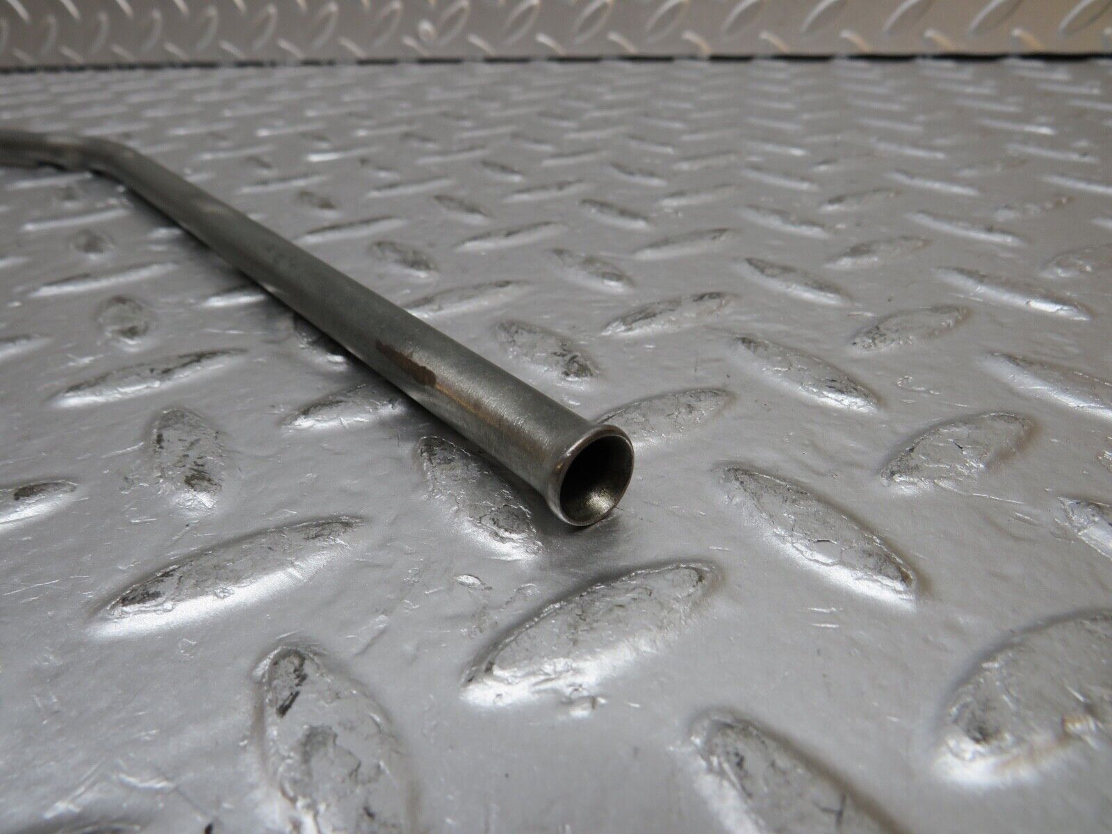 0404 Mercedes-Benz W120 180D Ponton Oil Dipstick Housing