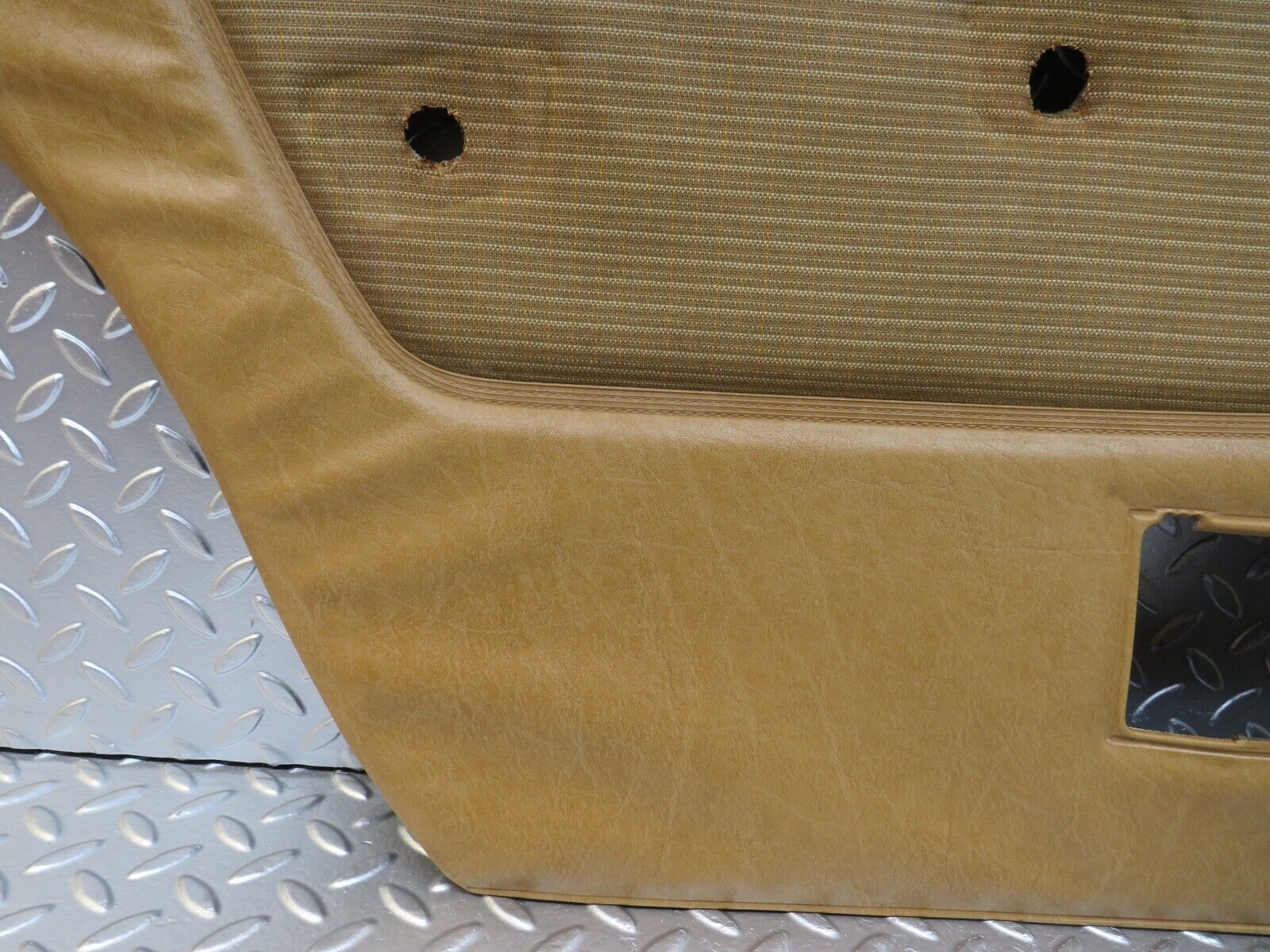 25465 Mercedes-Benz W123 200 Rear Left Door Card Palomino