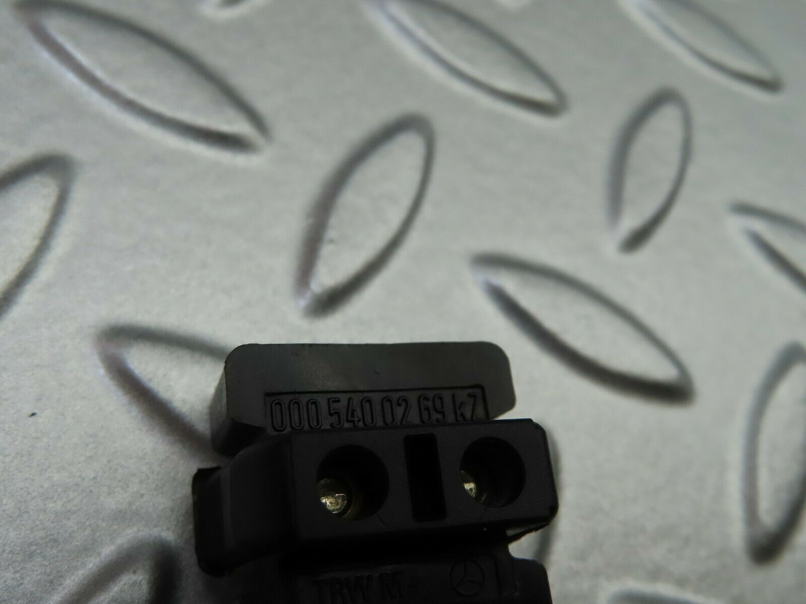 6514 Mercedes-Benz S124 E220 Wagon Wiring Cable Junction Box 0005400269