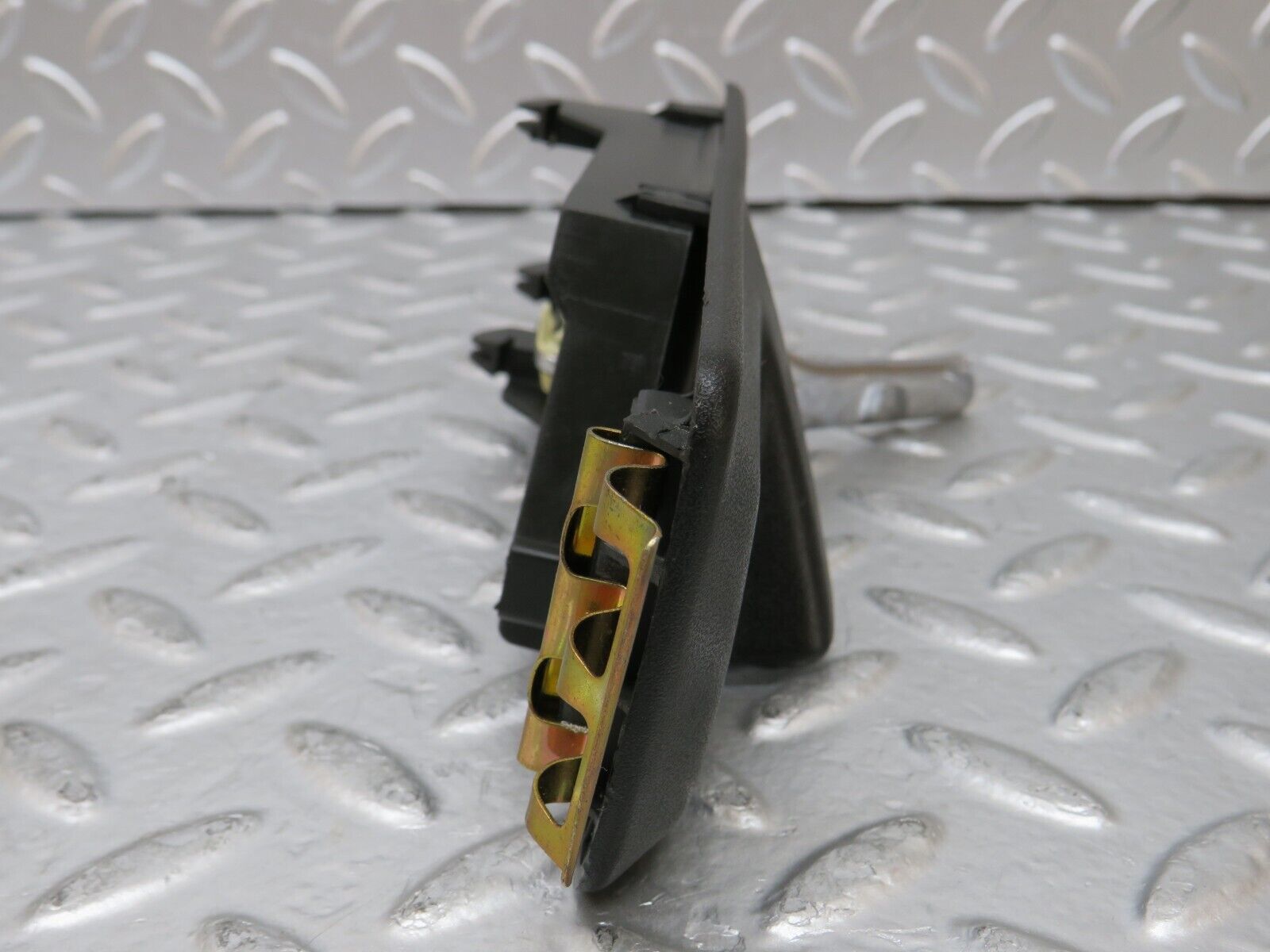 25911 Mercedes-Benz W124 280E Interior Door Handle Rear Left 1247600161