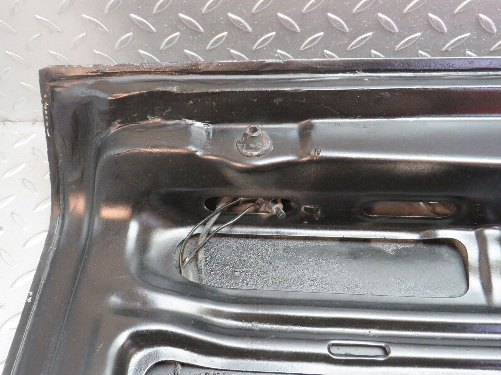 0117 Mercedes-Benz W116 350SE Boot Lid