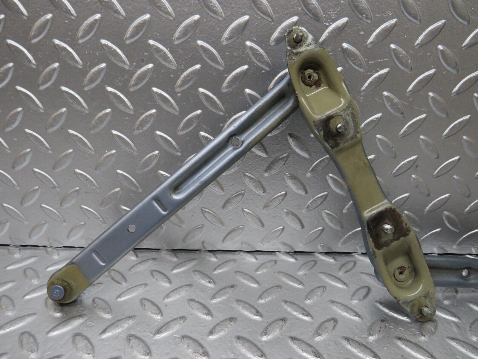 25188 Mercedes-Benz W201 190D Bonnet Hinge Right