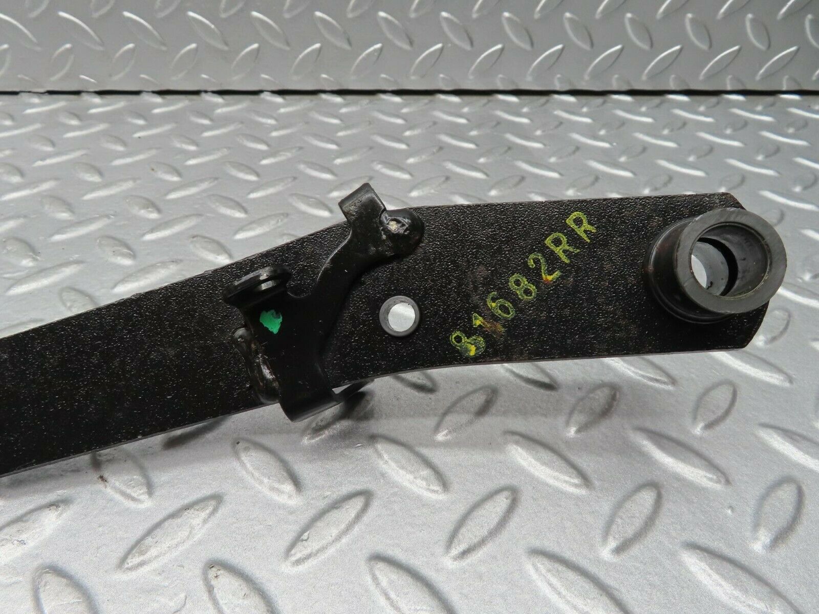 16362 Mercedes-Benz W124 260E Brake Pedal With Rubber 1232910082