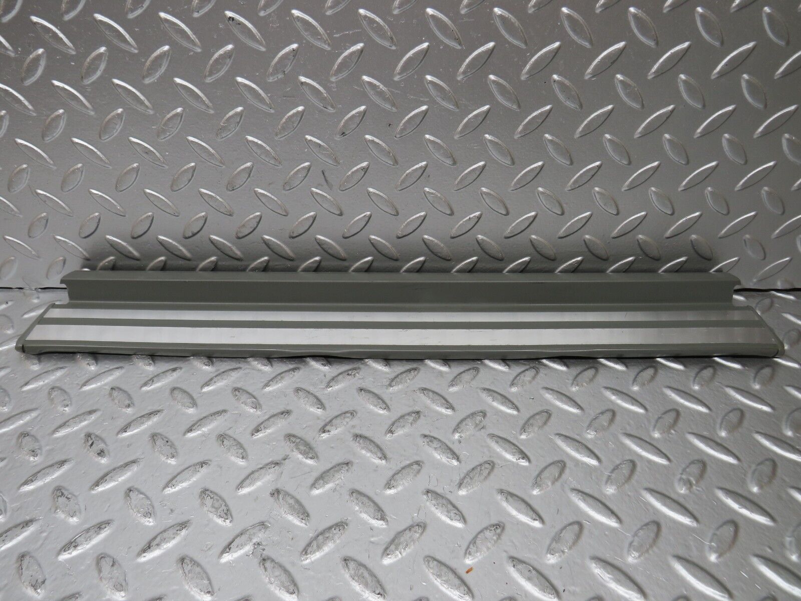 25868 Mercedes-Benz W124 280E Rear Left Door Sill Trim