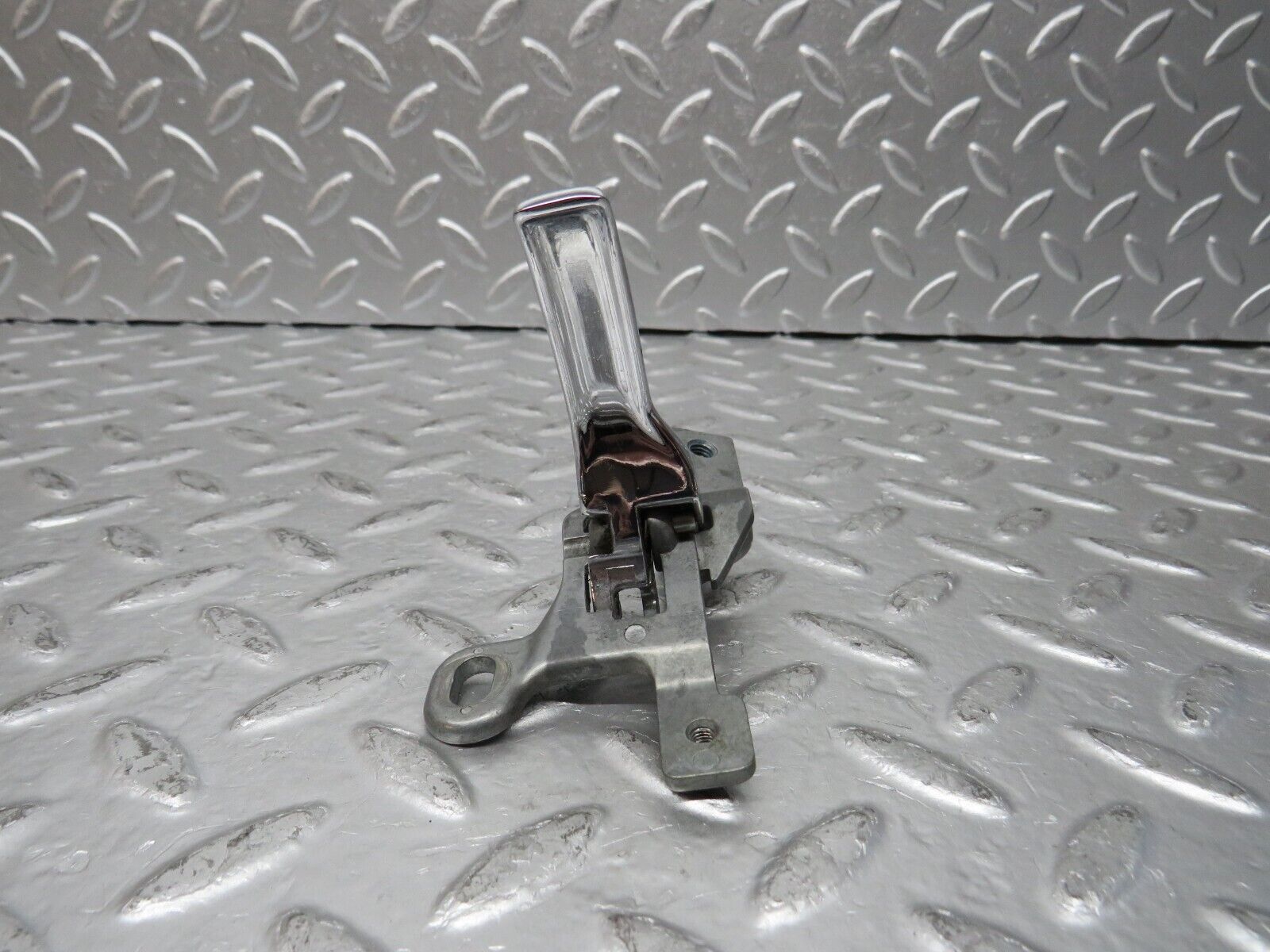 29690 Mercedes-Benz W123 230E Left Door Opener Door Handle 1237600161