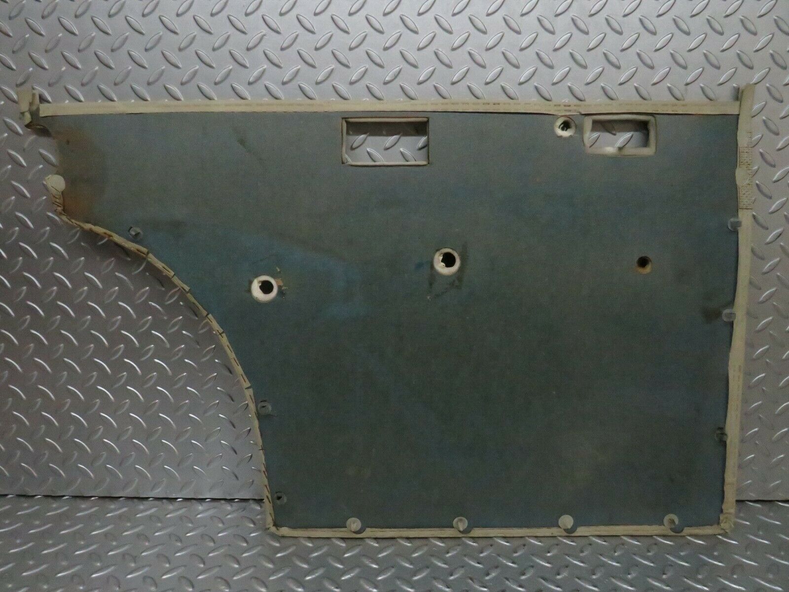 23490 Mercedes-Benz W114 280E Rear Right Door Card Cream